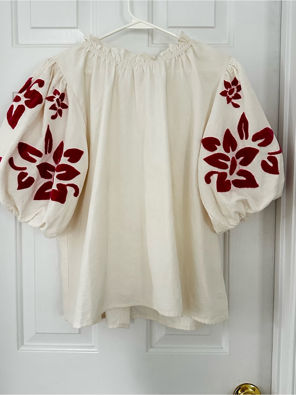 THML Cream Blouse Top with Fuchsia Floral Appliqué